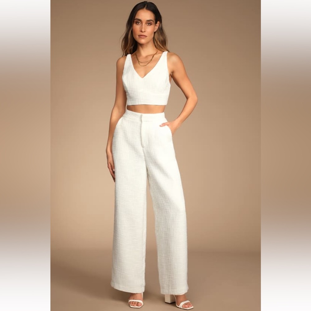 Lulus Chic and Sophisticated Ivory Tweed
Cropped Tank Top and Pants Set, Large